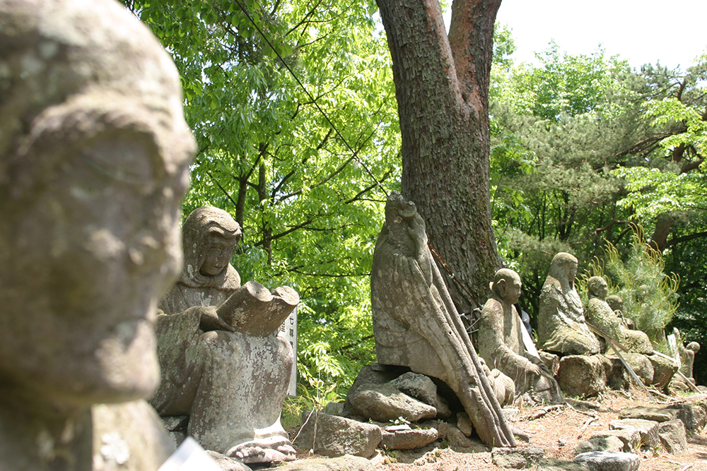 岳林寺十六羅漢像(がくりんじじゅうろくらかんぞう)